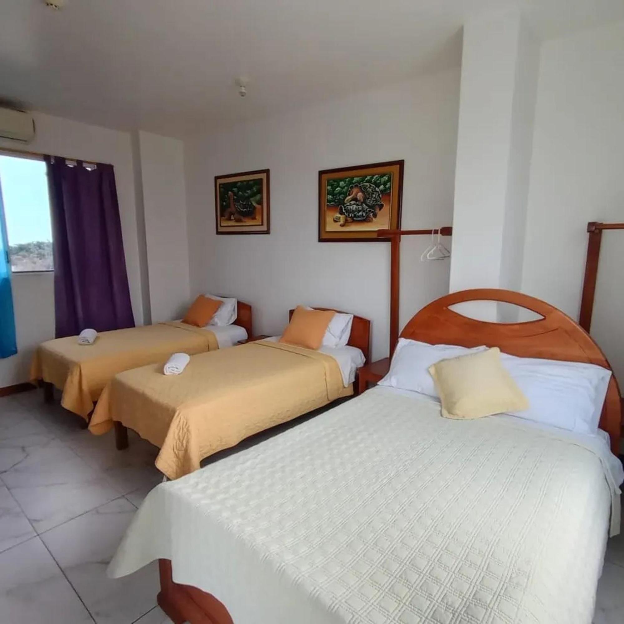 Isla Azul Hotel Puerto Ayora  Exterior photo